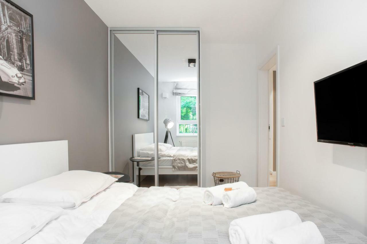 Apartments Parks Of Warsaw By Noclegi Renters מראה חיצוני תמונה
